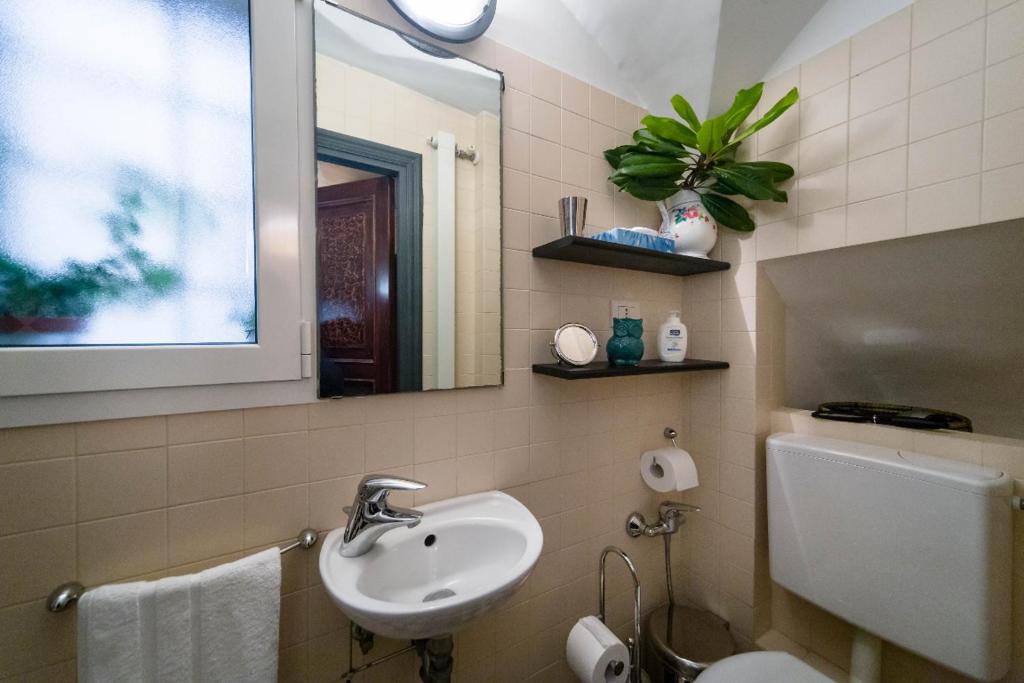 F&M HOME DOWNTOWN room 6